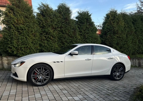 Maserati Ghibli cena 98000 przebieg: 178021, rok produkcji 2014 z Krośniewice małe 172